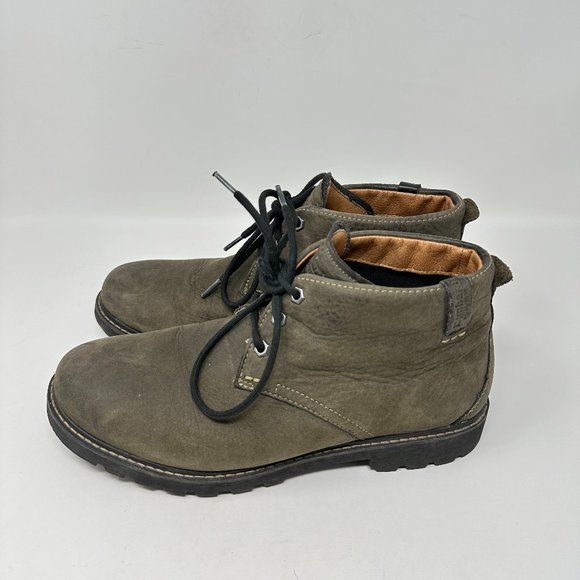 Dunham Men’s Royalton Leather Waterproof Chukka Boots